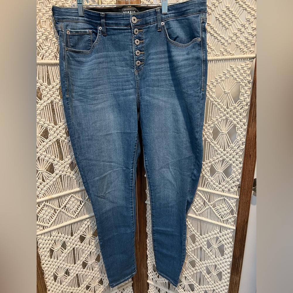 New without tags Premium Torrid jeggings size 18 tall
